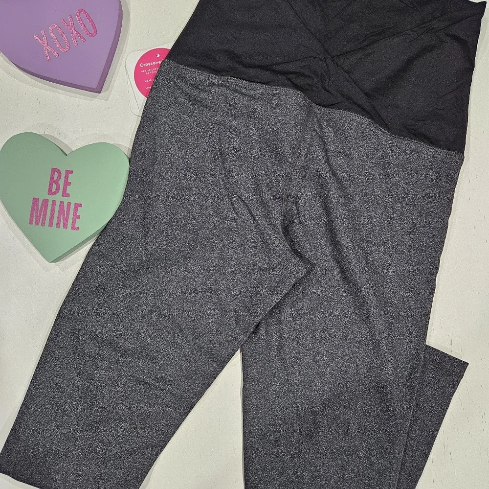 Ingrid & Isabel Maternity Gray Active Leggings + Crossover Panel - Picture 4 of 5
